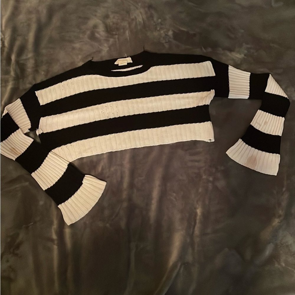 Long sleeve crop too